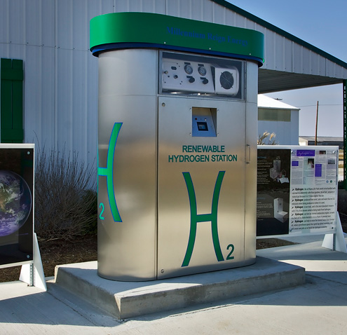 Renewable hydrogen fueling stations &amp; hydrogen dispensers